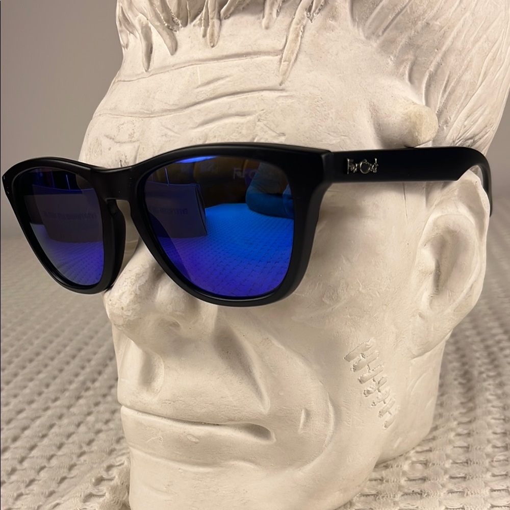 Far Out Men’s Sunglasses Pre Owned Blue Mirror Lens Great Condition Pre Owned